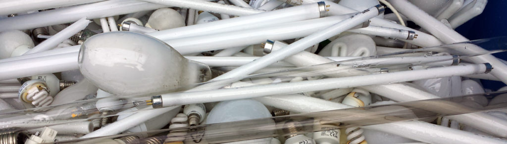 Leichtstoffröhren und Energiesparlampen